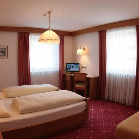 Hotel Talblick 3*